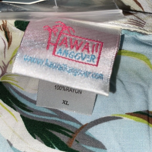 Mens Hawaii Hangover Hawaiian Luao Shirt, Wispy Cerus Light Blue, XL - Picture 10 of 10